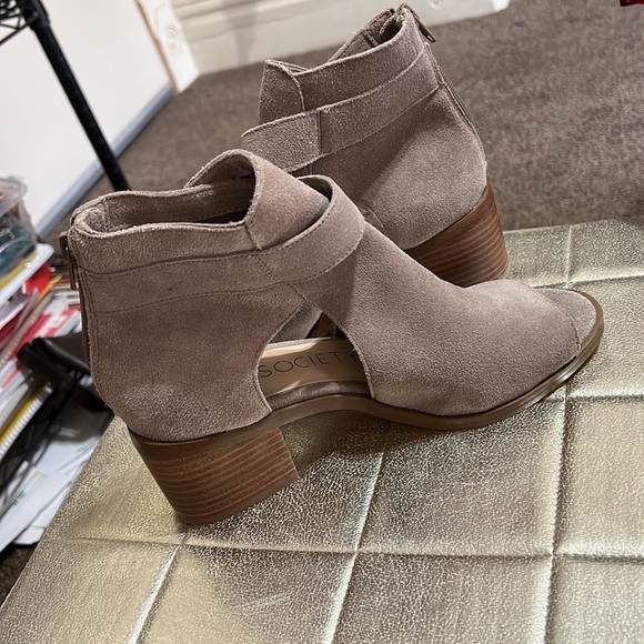 Sole Society heeled booties - Picture 11 of 13